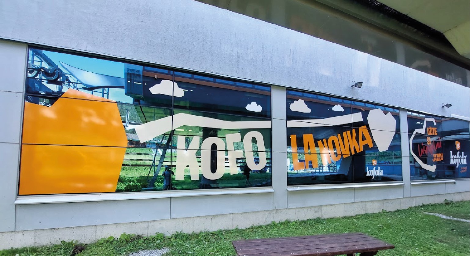 Polepy distribučných áut Kofola